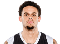 https://img.longzhuzhiboq.com.cn/img/basketball/player/6a39b99001f0f3971dd5d4e3e7f71329.png