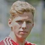 https://img.longzhuzhiboq.com.cn/img/football/player/039930ba90654f250a1e46ad9898e0c4.png