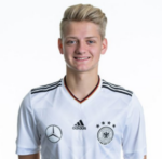 https://img.longzhuzhiboq.com.cn/img/football/player/885db6bd0e1c1a3a3534f1c140cba769.jpg