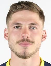 https://img.longzhuzhiboq.com.cn/img/football/player/c112a18c7b17b734d0bfaf56dbba73dc.jpg