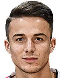 https://img.longzhuzhiboq.com.cn/img/football/player/faa8f40a2c6352e11d7cafcb32096636.png